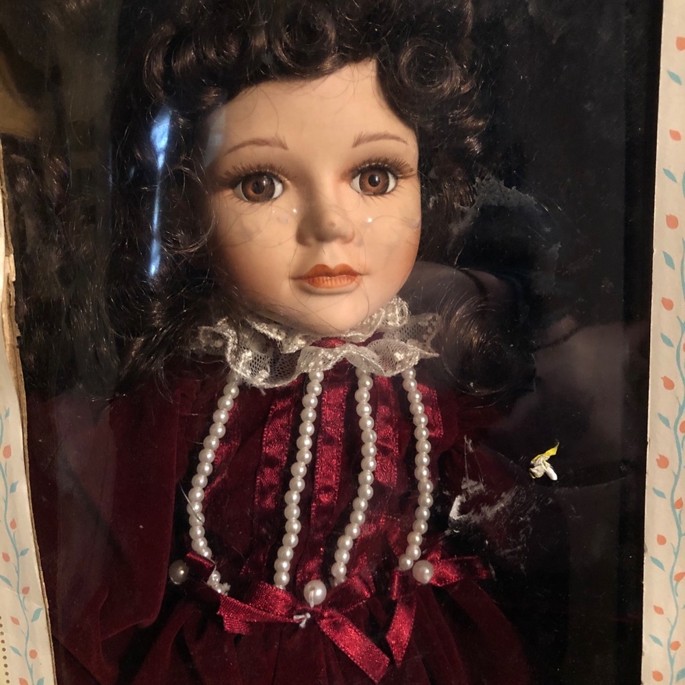 Porcelain doll - Picture 4 of 6